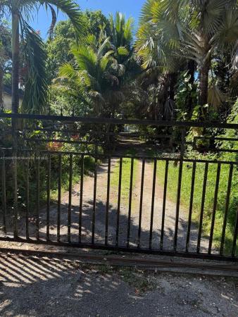 Miami, Florida 33177, image 1