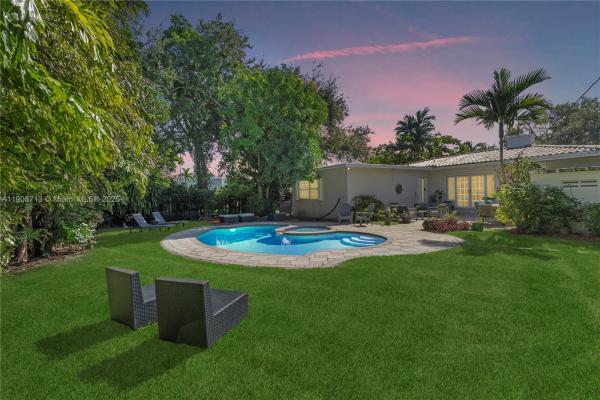 Keystone Point, 1875 Alamanda Dr, North Miami, Florida 33181, image 3