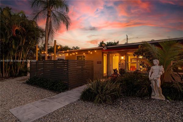 Edgewater Estates, 1416 NE 23rd St, Wilton Manors, Florida 33305, image 1