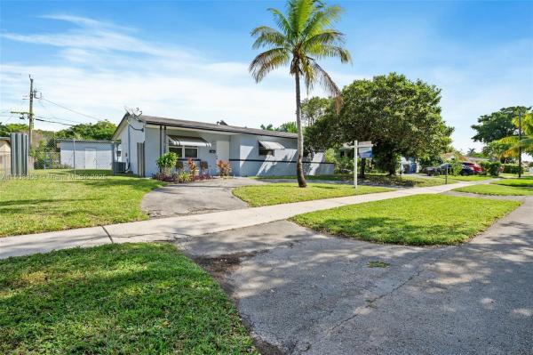Boulevard Heights, 321 N 69th Ave, Hollywood, Florida 33024, image 3