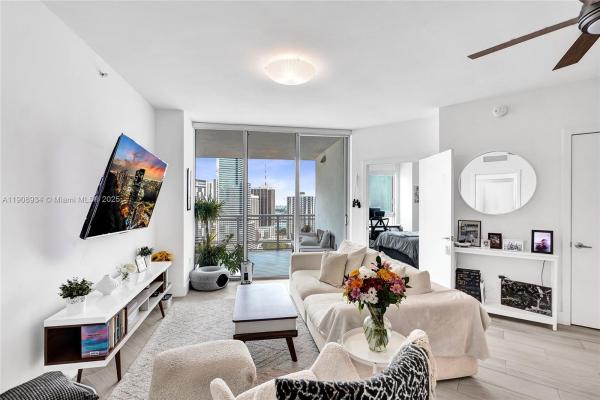 Wind, 350 S Miami Ave #3205, Miami, Florida 33130, image 1