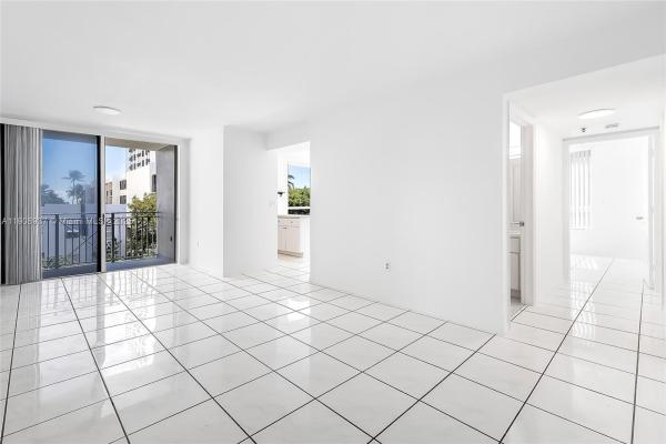 Capomar, 2642 Collins Ave #307, Miami Beach, Florida 33140, image 1