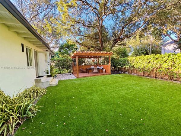 Village Of El Portal, El Portal, Florida 33138, image 1