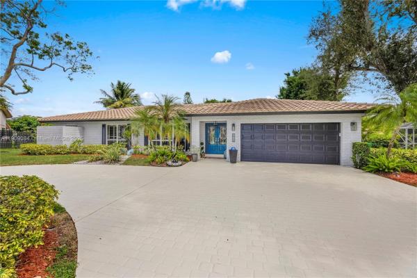 Cypress Glen, 153 NW 114th Way, Coral Springs, Florida 33071, image 1