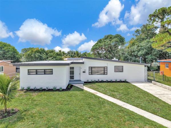 Fleetwood Gardens, 1918 NW 185th St, Miami Gardens, Florida 33056, image 1