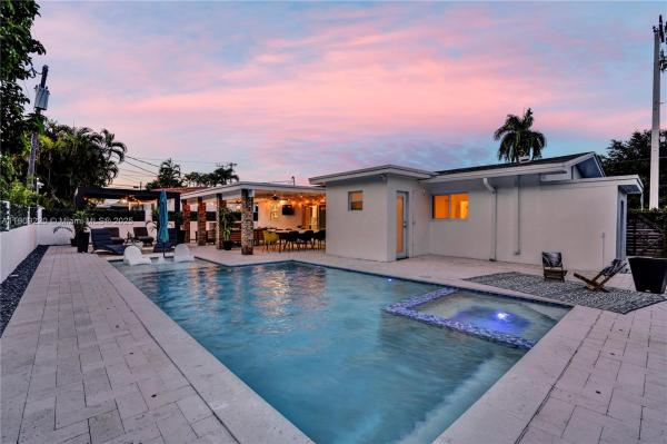 Sawtott, 1710 SW 29th Ave, Miami, Florida 33145, image 1