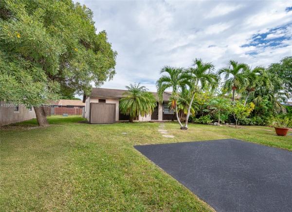 13579 SW 49th Ter, Miami, Florida 33175, image 1