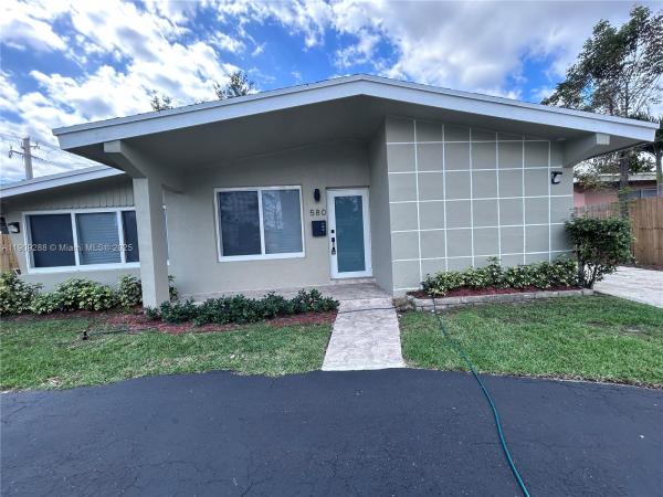 Sunswept Heights, 580 NE 177th St #, North Miami Beach, Florida 33162, image 1