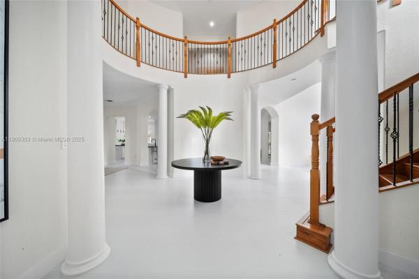 Cutler Cay, 18713 SW 76th Ct, Cutler Bay, Florida 33157, image 2