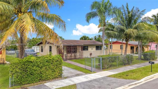 748 NW 2nd St, Florida City, Florida 33034, image 1
