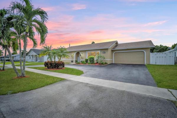New Orleans Estates, 911 NW 135th Way, Sunrise, Florida 33325, image 3
