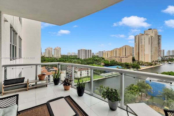 The Atrium At Aventura, 3131 NE 188th St #2-1004, Aventura, Florida 33180, image 3