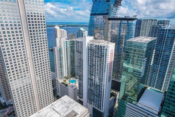 Muze At Met, 300 SE 3rd St #2606, Miami, Florida 33131, image 1