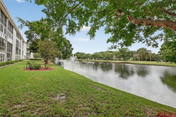 Granada Village, 2005 Granada Dr #N2, Coconut Creek, Florida 33066, image 1
