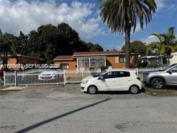 Fleeman Heights, 1077 NE 157th Ter, North Miami Beach, Florida 33162, image 1