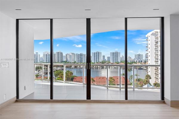 Harborside At The Waterways, 3640 Yacht Club Dr #810, Aventura, Florida 33180, image 3