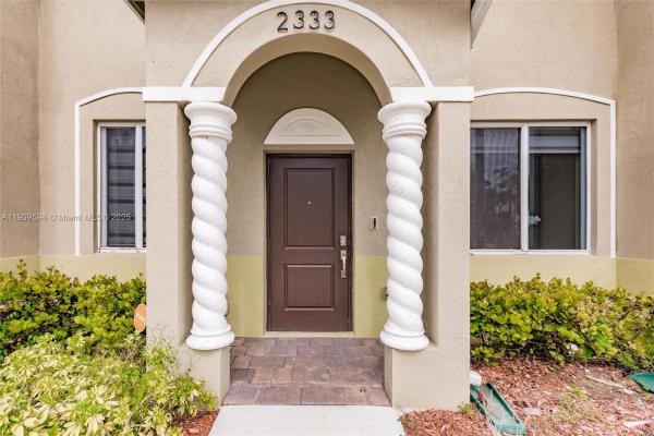 Towns At Seascape, 2333 SE 10th St, Homestead, Florida 33035, image 2
