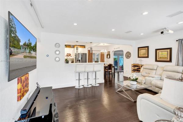 Durham Terrace, 440 NW 38th Ct, Miami, Florida 33126, image 3