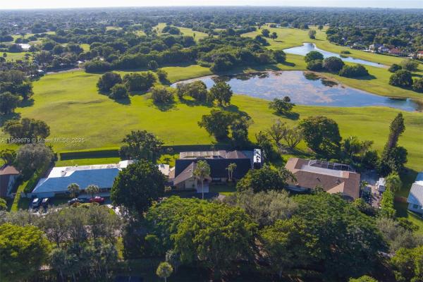Calusa Club Estates, 13240 N Calusa Club Dr, The Crossings, Florida 33186, image 2