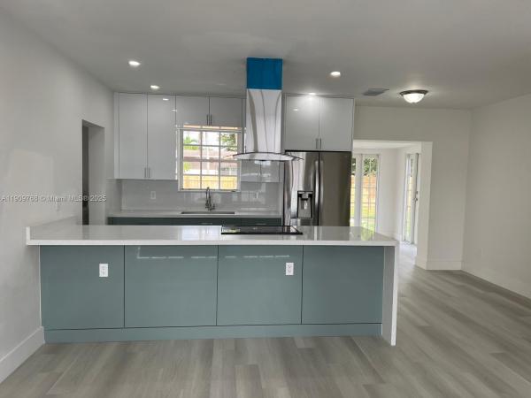 Palm Springs, 1185 W 50th St, Hialeah, Florida 33012, image 2