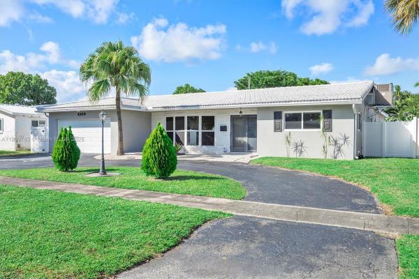 Hollywood Hills, 4309 Jackson St, Hollywood, Florida 33021, image 1