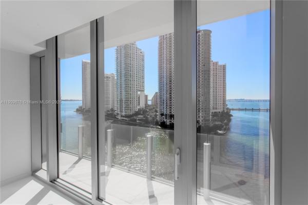 300 Biscayne Blvd Way #1003, Miami, Florida 33131, image 2
