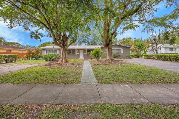 Suniland Terrace Patio Homes, 11434 SW 81st Rd, Pinecrest, Florida 33156, image 1