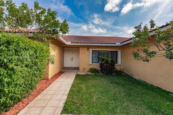 Jacaranda Lakes, 9460 NW 16th St, Plantation, Florida 33322, image 1