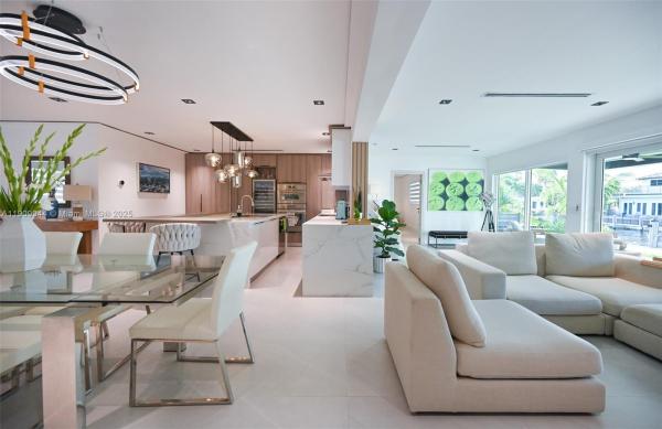 Pompano Isles, 2537 SE 10th Ct, Pompano Beach, Florida 33062, image 1