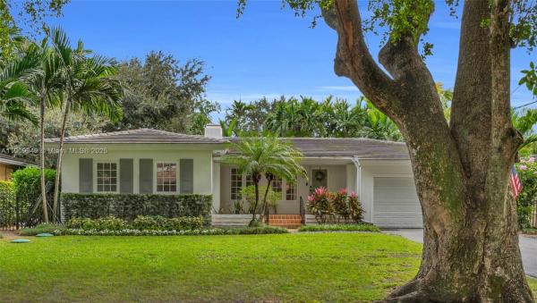 Coral Gables Country Club, 1536 Alegriano Ave, Coral Gables, Florida 33146, image 1