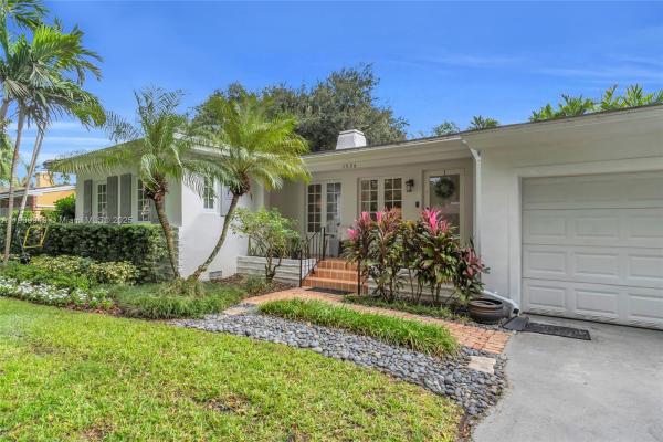 Coral Gables Country Club, 1536 Alegriano Ave, Coral Gables, Florida 33146, image 3