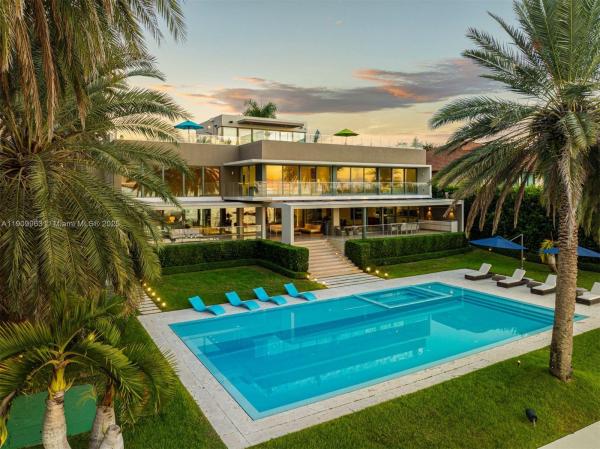 Tropical Isle Homes, 360 Harbor Dr, Key Biscayne, Florida 33149, image 1