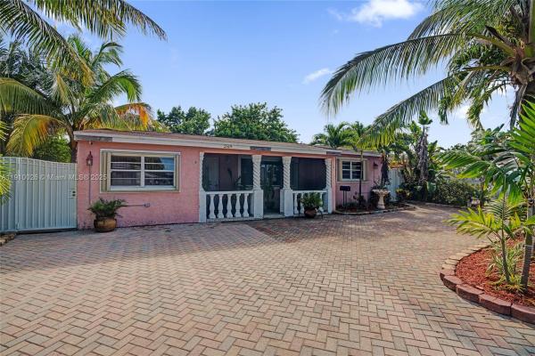 Miramar Tropical, 2519 Bahama Dr, Miramar, Florida 33023, image 3