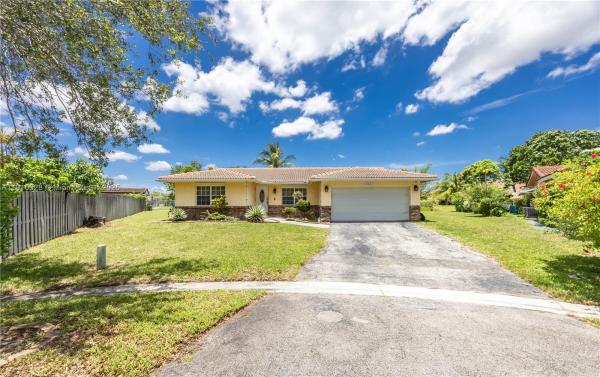 Castlewood, 11351 NW 37th St, Coral Springs, Florida 33065, image 1