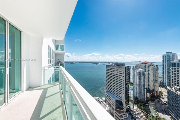 The Plaza On Brickell East, 950 Brickell Bay Dr #4007, Miami, Florida 33131, image 2