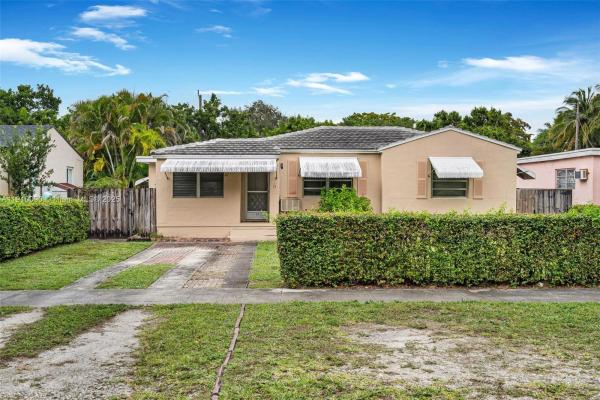 Country Club Estates, 17 N Melrose Dr, Miami Springs, Florida 33166, image 1