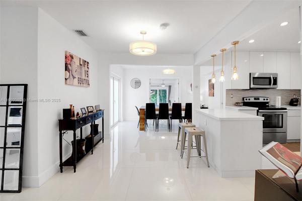 River Estates, 8550 N Miami Ave, El Portal, Florida 33150, image 3