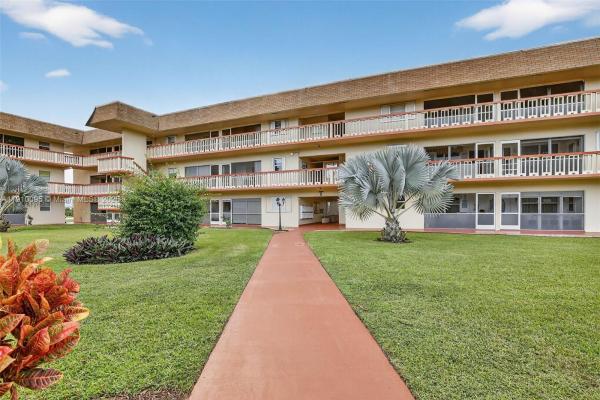 Beverly Hills, 5300 Washington St #218T, Hollywood, Florida 33021, image 2