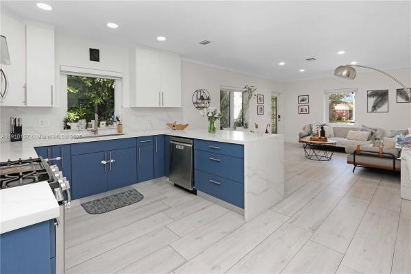 Sunset Trails, 1400 Dewey St, Hollywood, Florida 33020, image 3