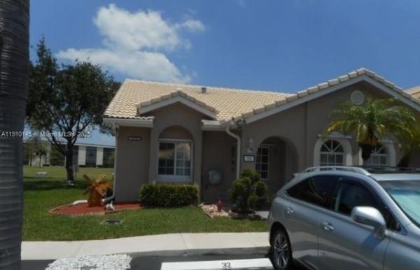 Villas On The Green, 3171 Holiday Springs Blvd #32-5, Margate, Florida 33063, image 1