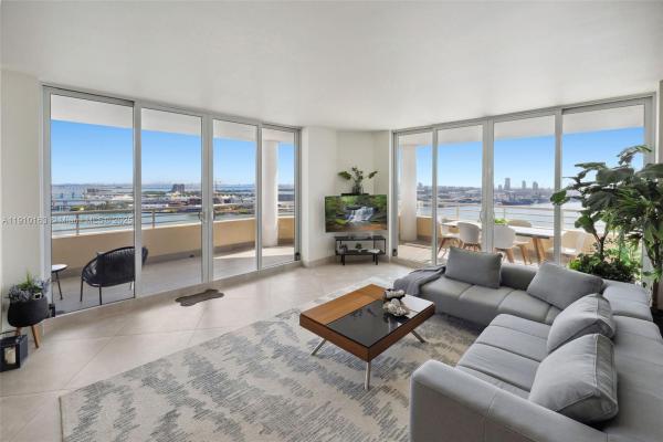 Two Tequesta Point, 808 Brickell Key Dr #2601, Miami, Florida 33131, image 1