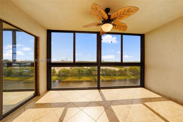 Cypress Bend, 2206 S Cypress Bend Dr #801, Pompano Beach, Florida 33069, image 2