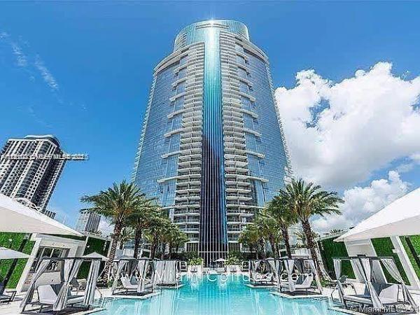 Paramount Miami Worldcenter, 851 NE 1st Ave #4204, Miami, Florida 33132, image 1
