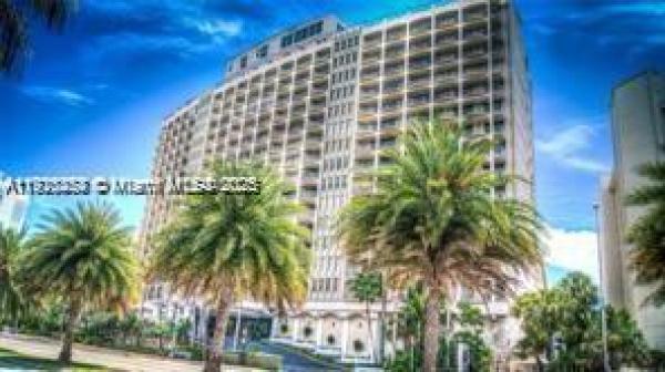 The Carriage House, 5401 Collins Ave #1510, Miami Beach, Florida 33140, image 1