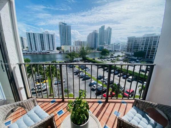 Oceanview Park, 800 Parkview Dr #726, Hallandale Beach, Florida 33009, image 1