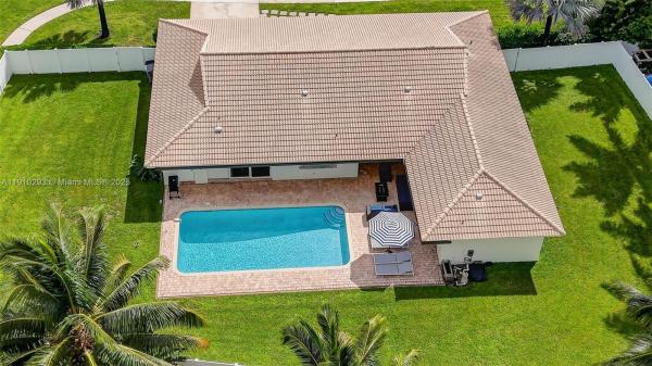 The Fairways, 5660 Golfway Dr #, Boca Raton, Florida 33433, image 1