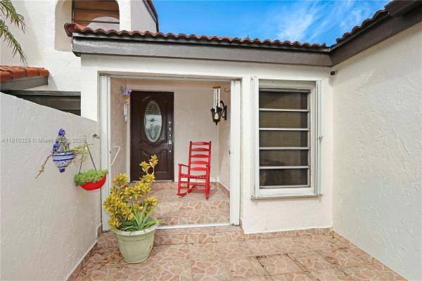 Kenland Court, 12305 SW 94th Ter, The Crossings, Florida 33186, image 3