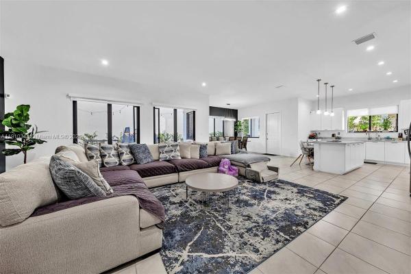 Canarias At Downtown Doral, 4346 NW 81st Ave, Doral, Florida 33166, image 1