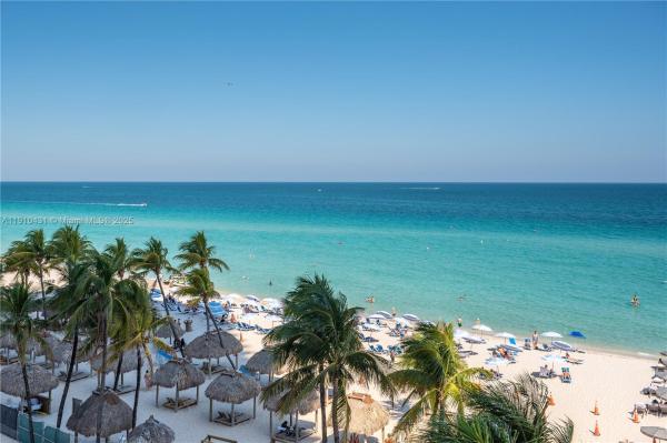 La Perla, 16699 Collins Ave #601, Sunny Isles Beach, Florida 33160, image 1