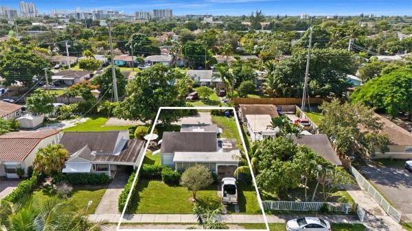 Hollywood Park, 2234 Cleveland St, Hollywood, Florida 33020, image 1